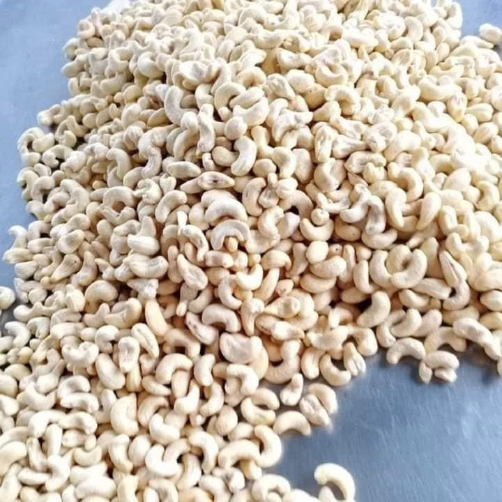 Raw cashew nuts kernels  at affordable prices