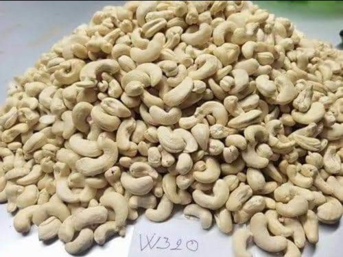 Supplier  of cashew nuts w320 w240 and W180