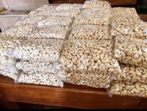 Raw Cashew Nuts kernel W180,w240 and W320 Customized Packing